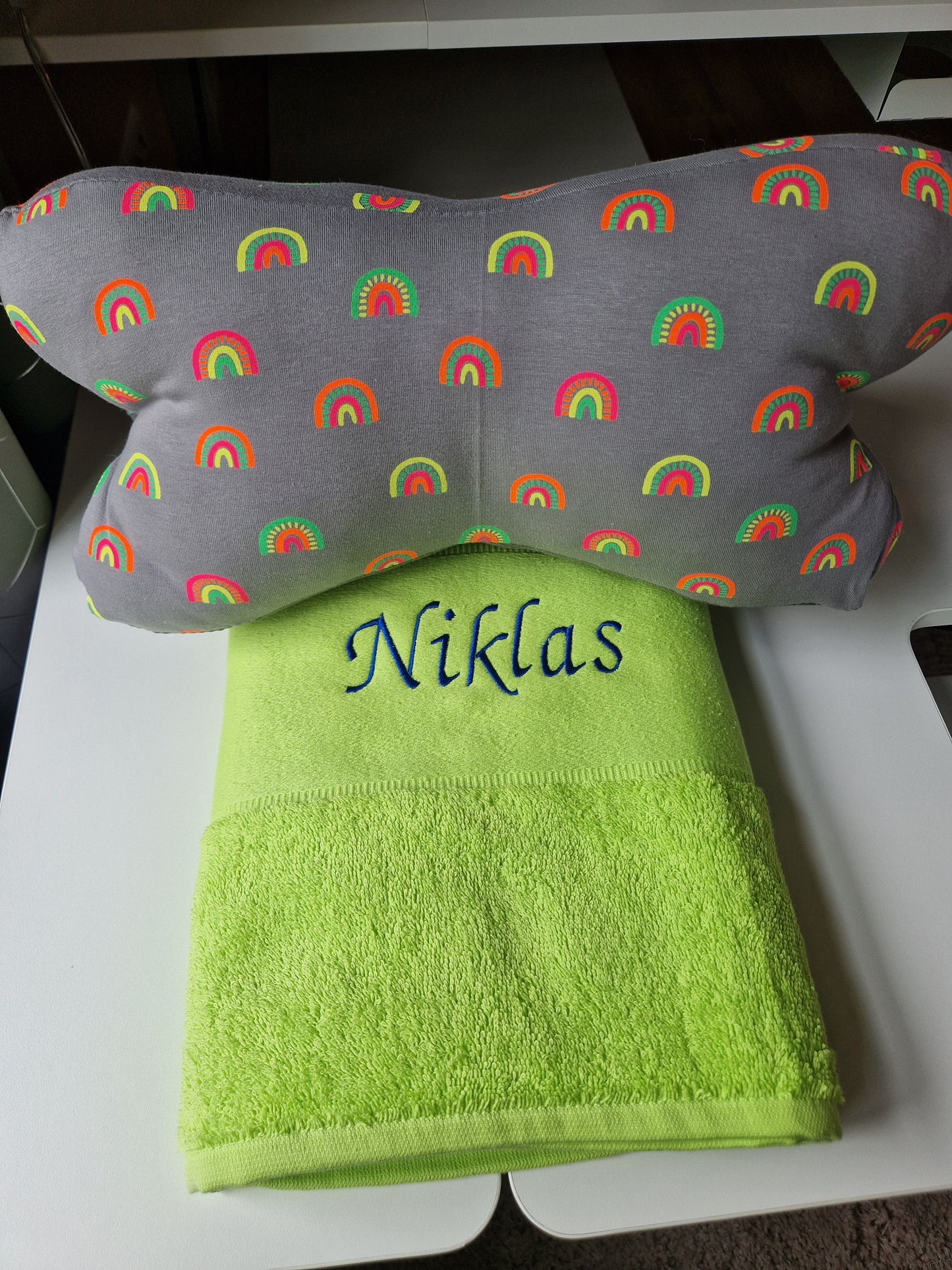 Geschenkset Relaxkissen + Handtuch